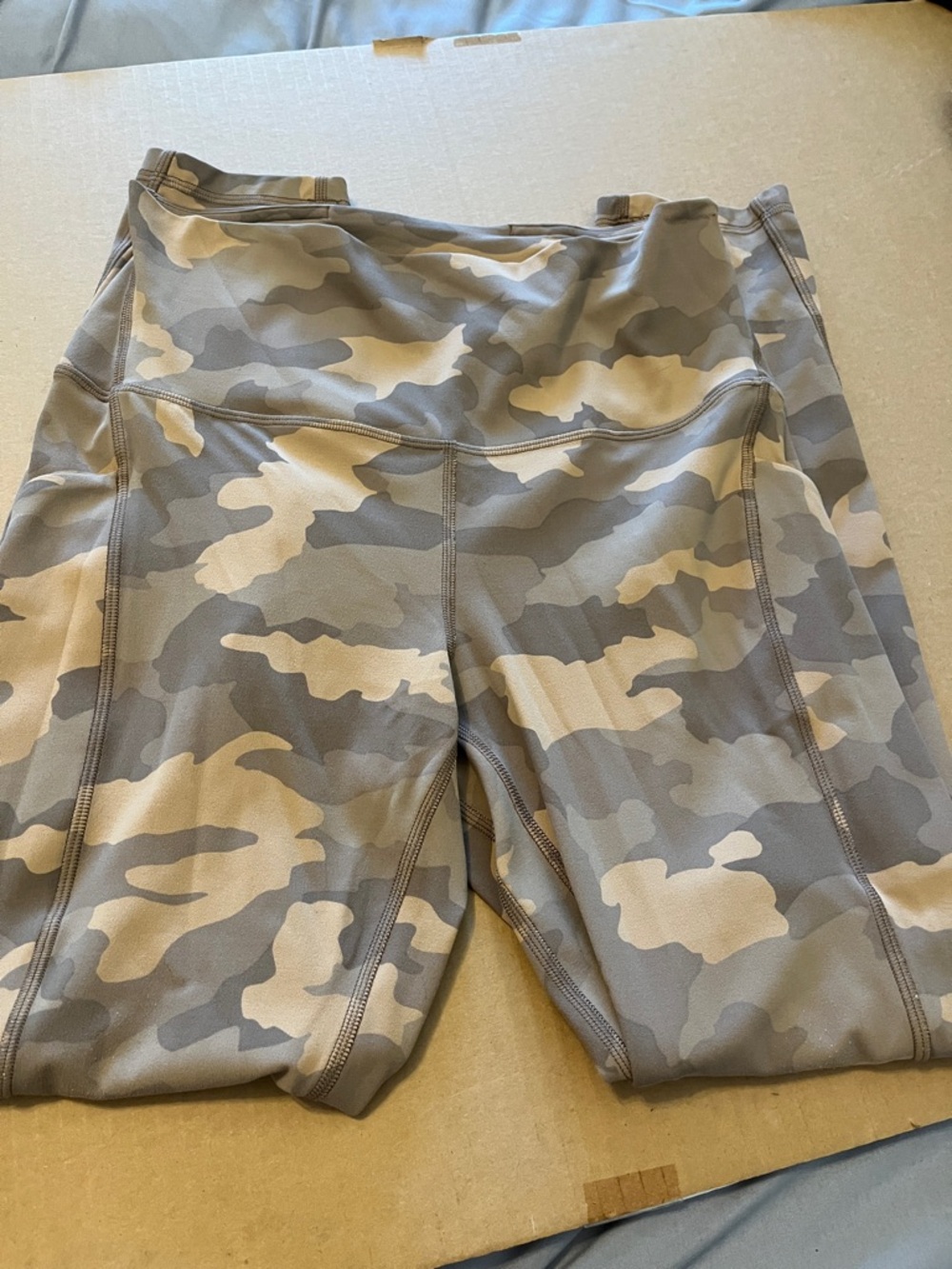 lululemon athletica Camouflage High-Rise Leggings in Gray & Cream
